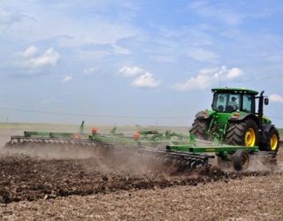 Сівбу ранніх зернових розпочали 13 областей України